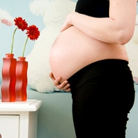 Беременность повышает риск развития ревматоидного артрита